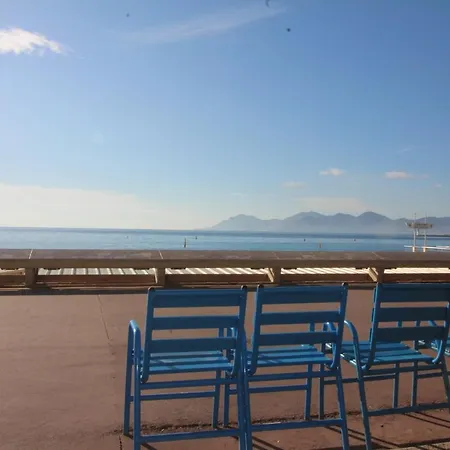 Apartment Stylish Studio Close To The Beach Cannes