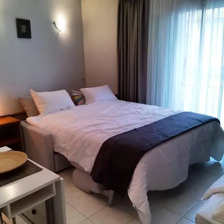 Stylish Studio Close To The Beach Apartament *
